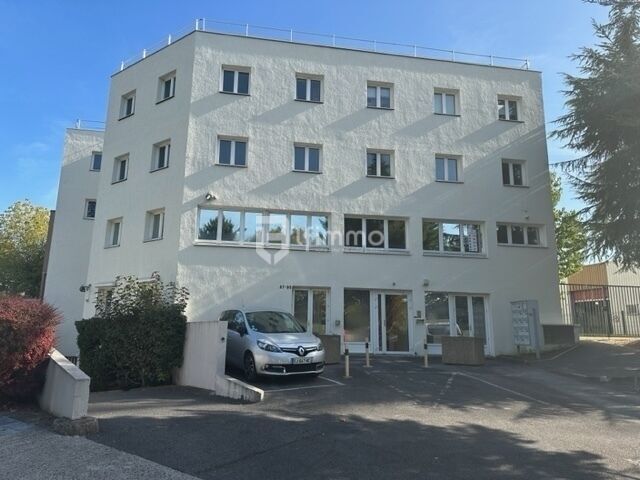 Photo 1 : Neuilly sur Marne-Z.I.-Les Chanoux- Plateau à usage de bureaux