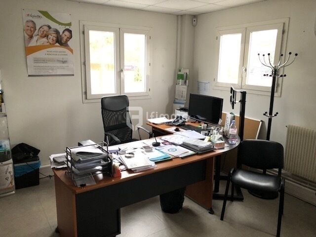 Photo 3 : Neuilly sur Marne-Z.I.-Les Chanoux- Plateau à usage de bureaux