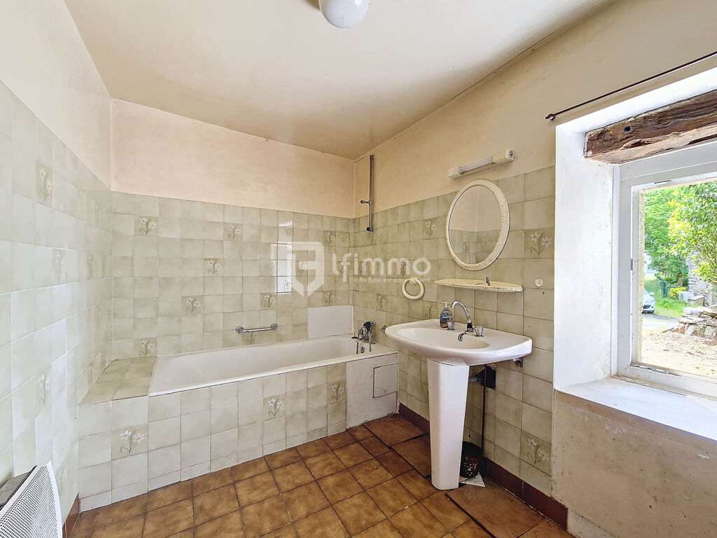 Photo 12 : Longère de 3 pièces, 80 m² à Plomodiern 29550