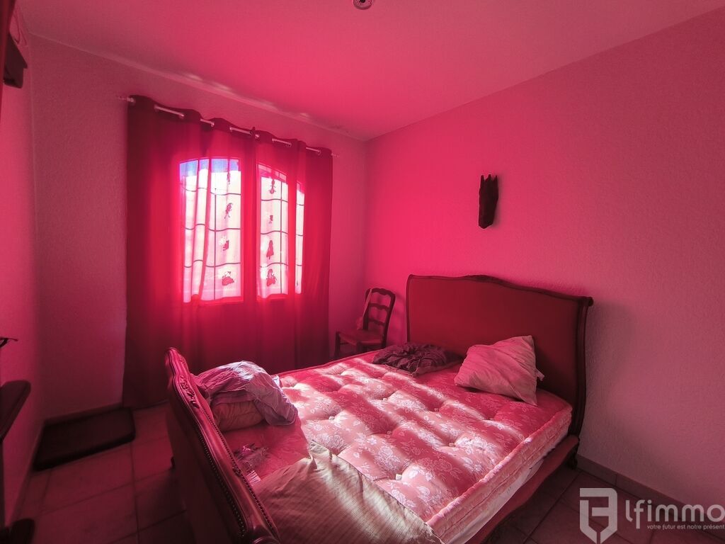 Photo 10 : Villa d'exception de 140 m2, jardin de 3096 m2 arborés, et pisci