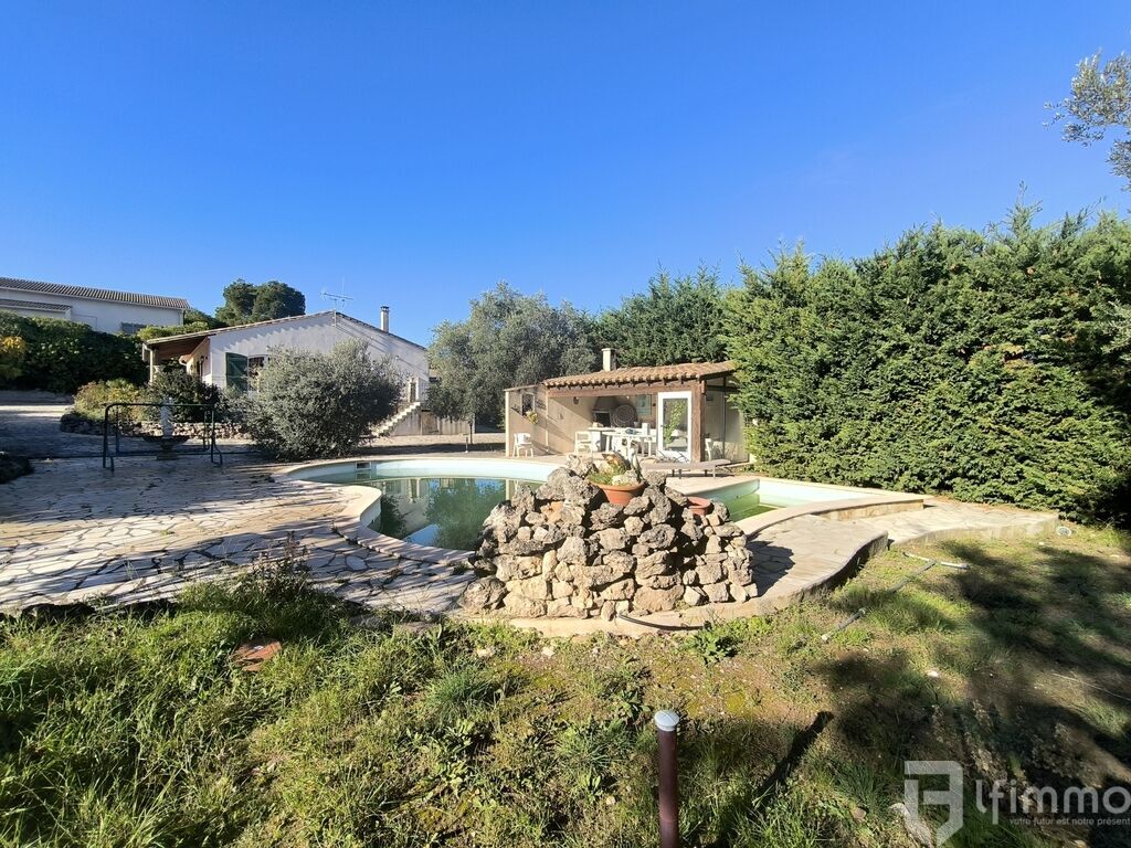 Photo 11 : Villa d'exception de 140 m2, jardin de 3096 m2 arborés, et pisci