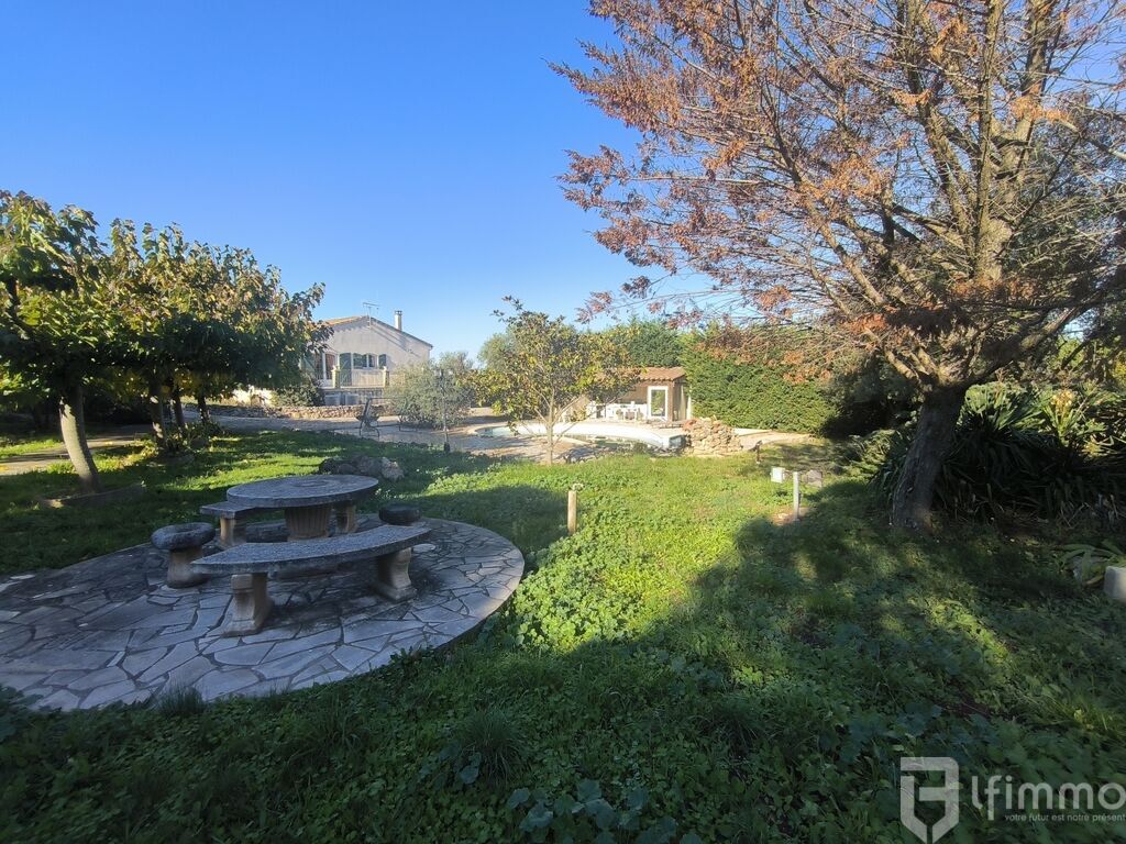 Photo 14 : Villa d'exception de 140 m2, jardin de 3096 m2 arborés, et pisci