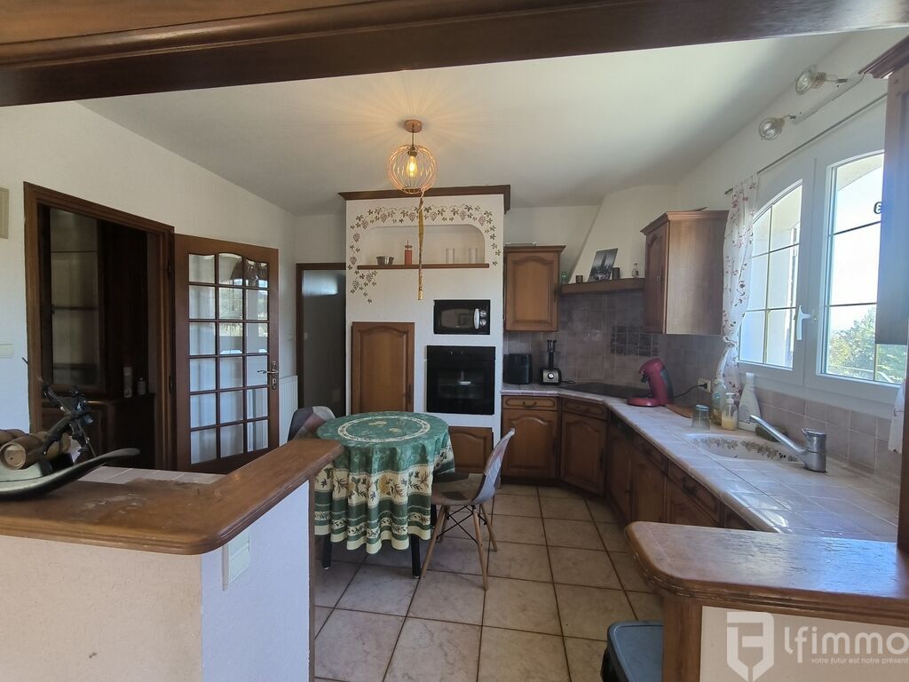 Photo 4 : Villa d'exception de 140 m2, jardin de 3096 m2 arborés, et pisci