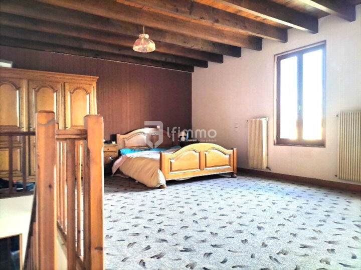 Photo 7 : Maison en pierre avec fort potentiel – 212 m² habitables