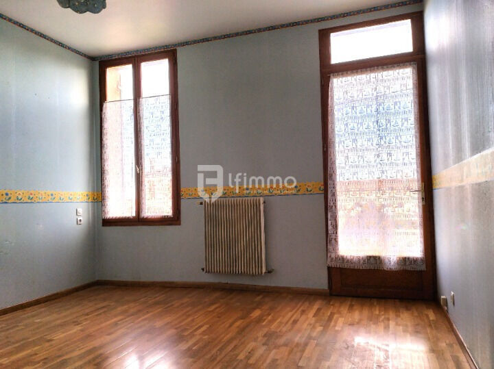 Photo 8 : Maison en pierre avec fort potentiel – 212 m² habitables