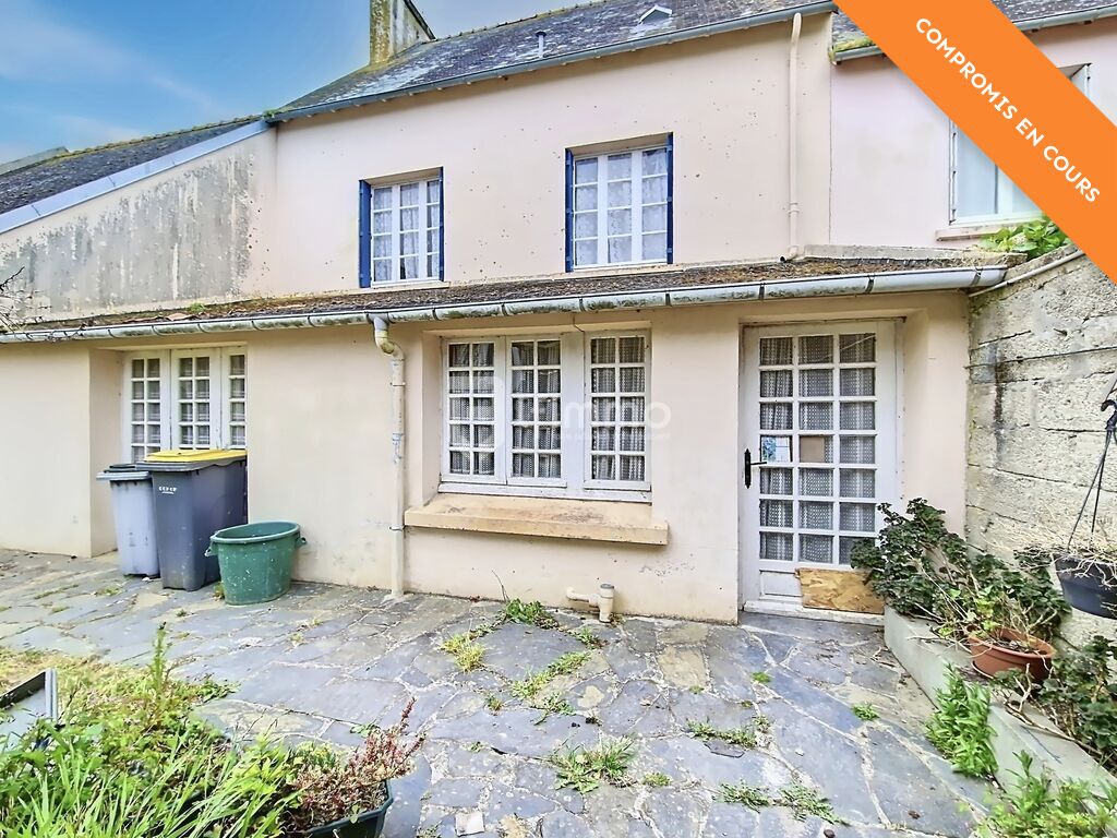 Photo 2 : Immeuble de 8 pièces, 182 m² à Cast 29150