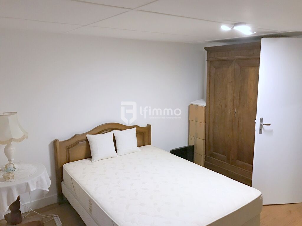 Photo 16 : Propriété Familiale : 2 maisons, 19 ha hangar, grange; typé équi