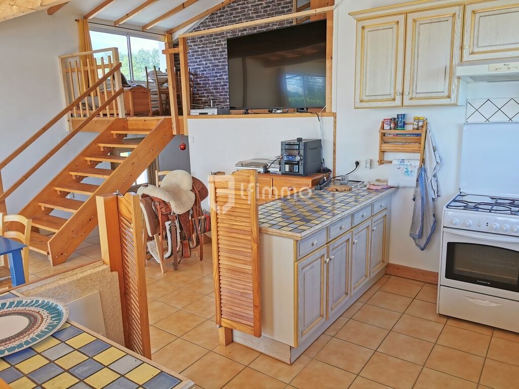 Photo 7 : Propriété Familiale : 2 maisons, 19 ha hangar, grange; typé équi