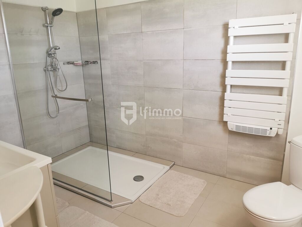 Photo 9 : Propriété Familiale : 2 maisons, 19 ha hangar, grange; typé équi