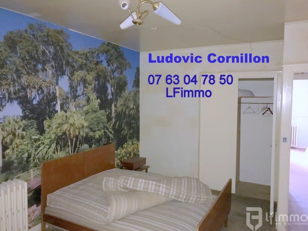 Photo 6 : Immeuble à rénover: Hôtel-Restaurant, boucherie avec appartement