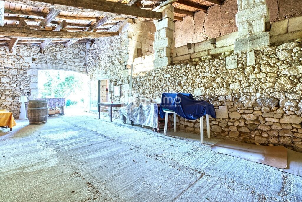 Photo 16 : Spacieuse maison en pierre