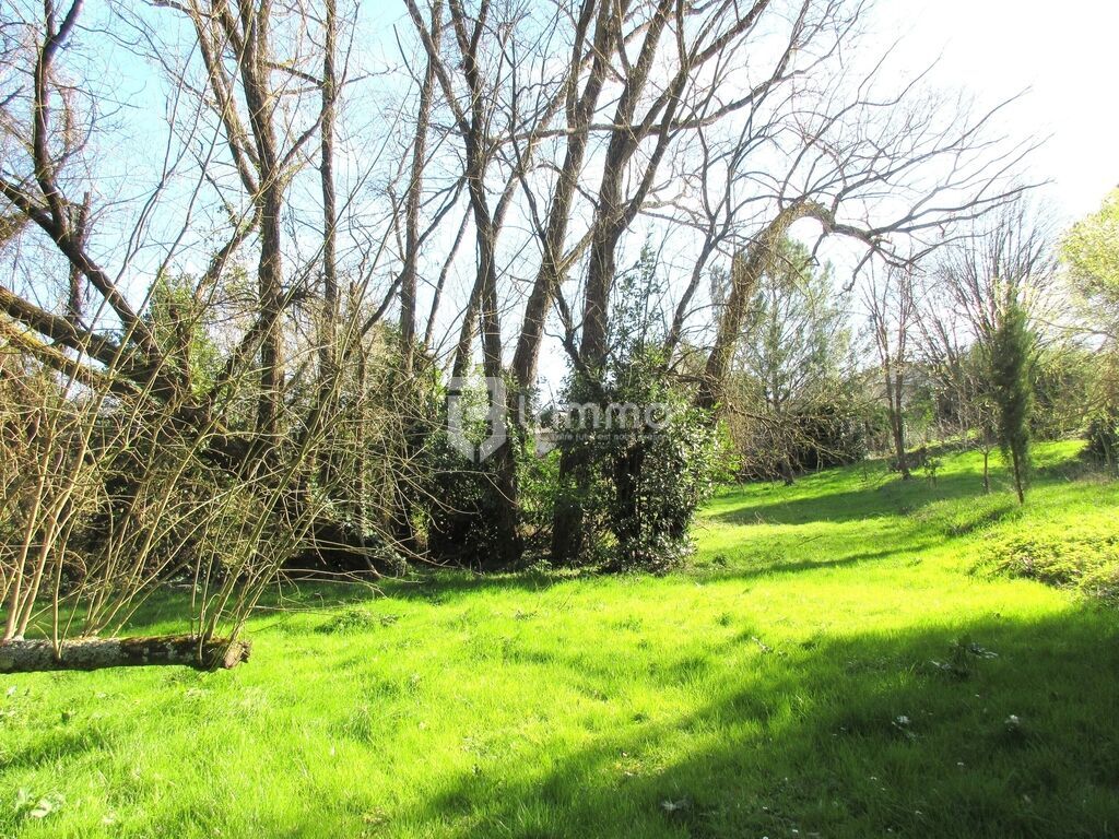 Photo 4 : Spacieuse maison en pierre