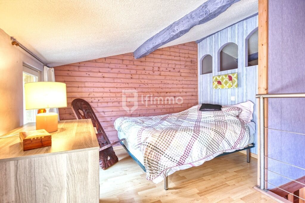 Photo 9 : Spacieuse maison en pierre