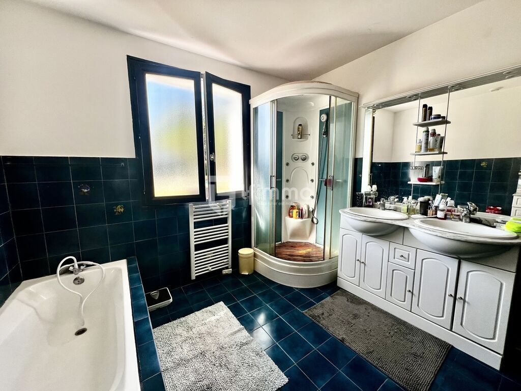 Photo 5 : Maison au calme avec piscine et terrain - 24700 Montpon Ménester