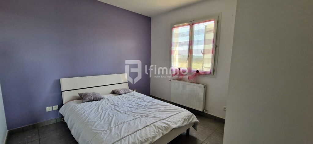 Photo 5 : 🏡 Maison individuelle récente avec garage sur grand terrain