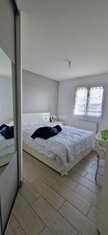 Photo 9 : 🏡 Maison individuelle récente avec garage sur grand terrain