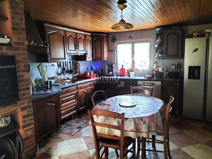 Photo 4 : Maison de caractère plain-pied avec terrain arboré