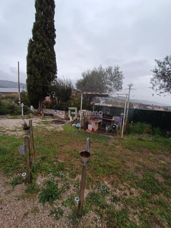 Photo 20 : Maison et terrain