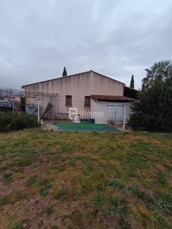 Photo 27 : Maison et terrain