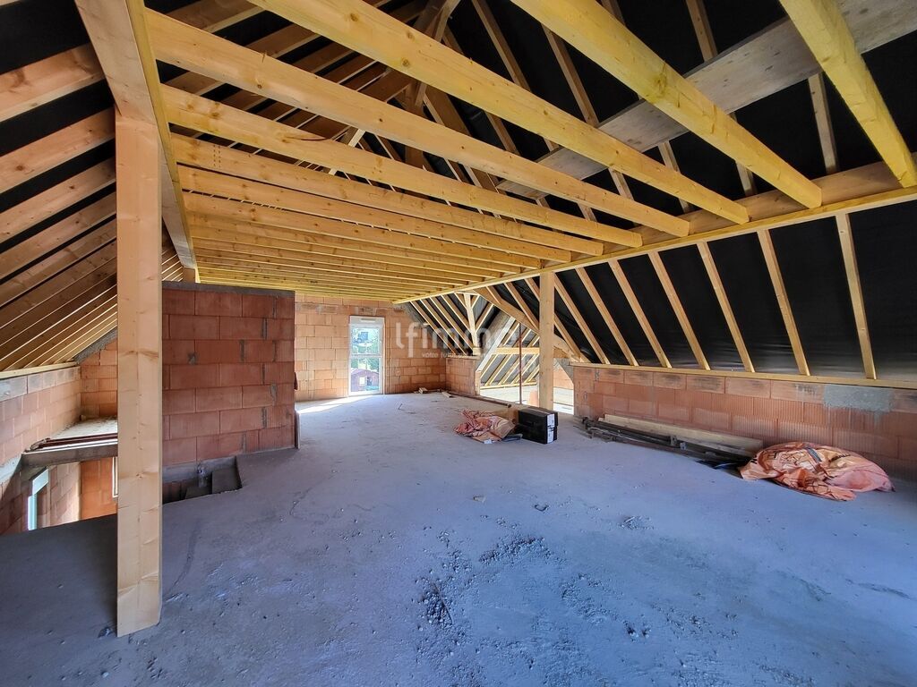 Photo 5 : Maison neuve à terminer – 160 m² sur 750 m² de terrain