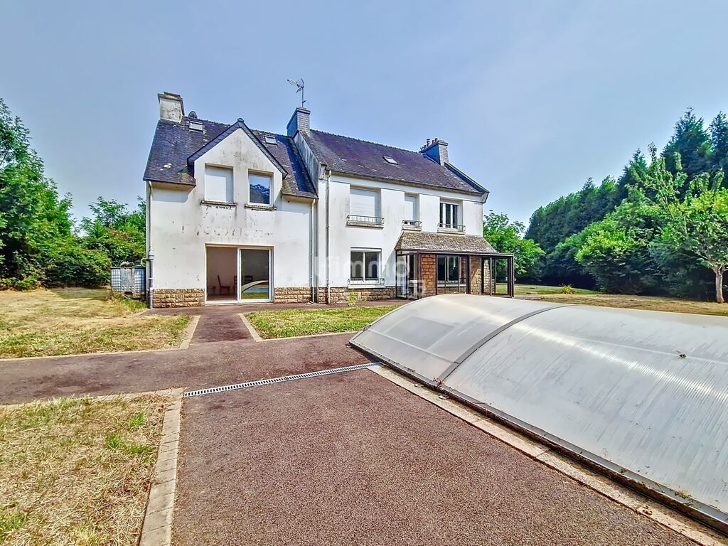 Photo 18 : Maison de 10 pièces, 213 m2 à Scaër (29390)