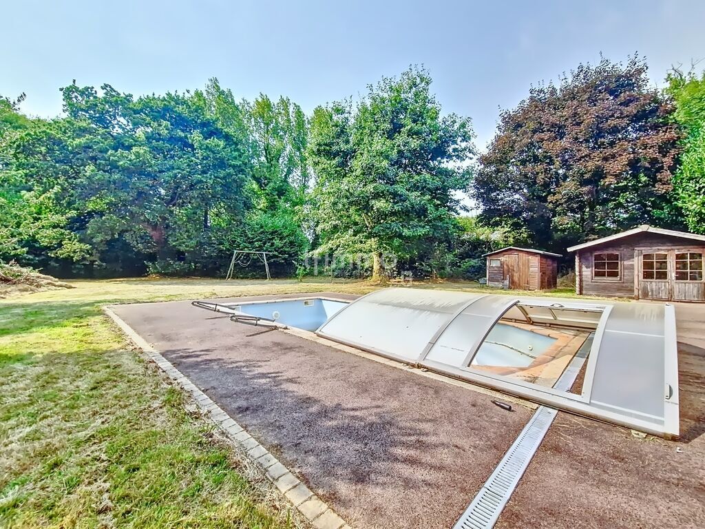 Photo 2 : Maison de 10 pièces, 213 m2 à Scaër (29390)