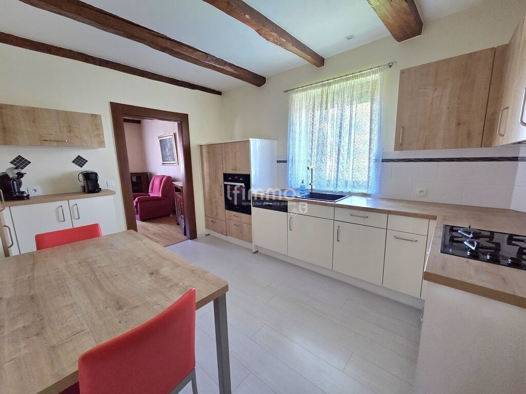 Photo 4 : Maison  195 m² avec dépendance sur 800 M² de terrain