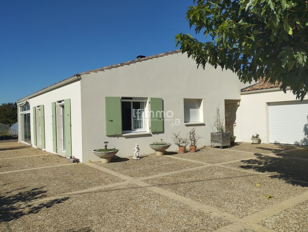 Photo 1 : Maison de 114m2 à Balanzac