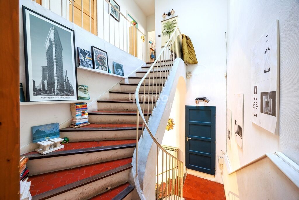 Photo 5 : Maison de charme et atypique-Garage-13004