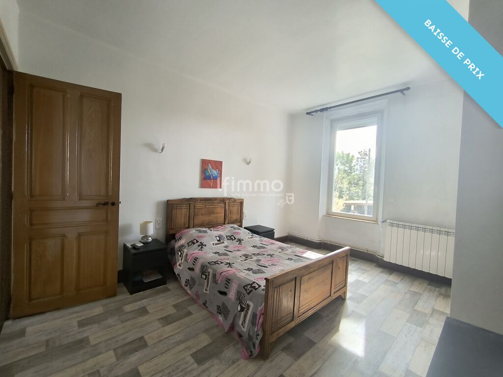 Photo 9 : Propriété de caractère avec piscine, gîtes et garage