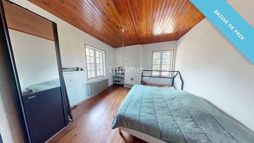 Photo 6 : Maison familiale avec grange et vaste terrain