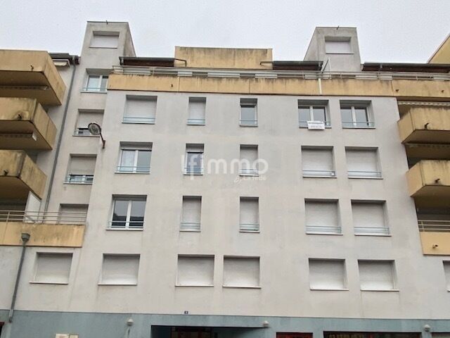 Photo 1 : Appartement F2 avec cave et garage