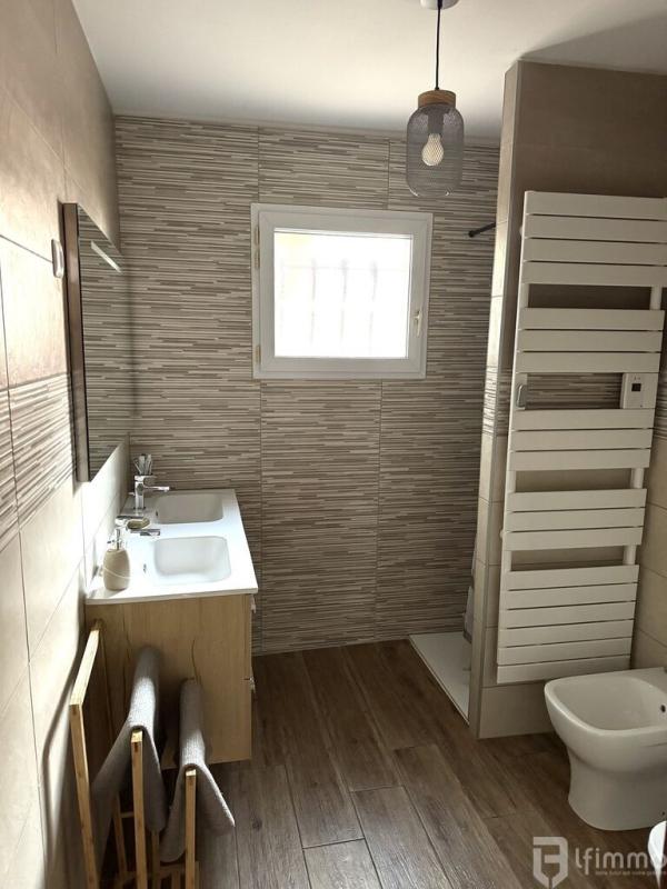 Photo 4 : Villa de plain-pied 5 pièces à Port Saint Louis du Rhône