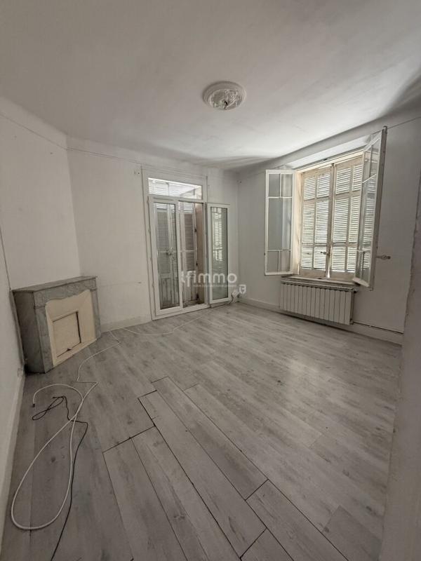 Photo 6 : Maison de ville de  3 appartements