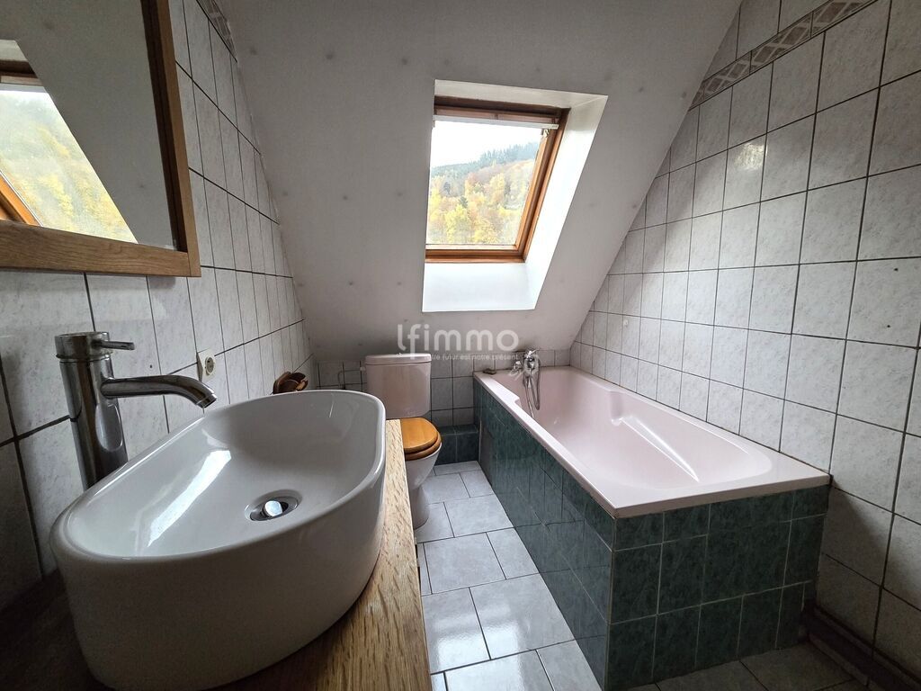 Photo 11 : Maison individuelle - 3 chambres - Sous-sol - Terrain de 8,42are