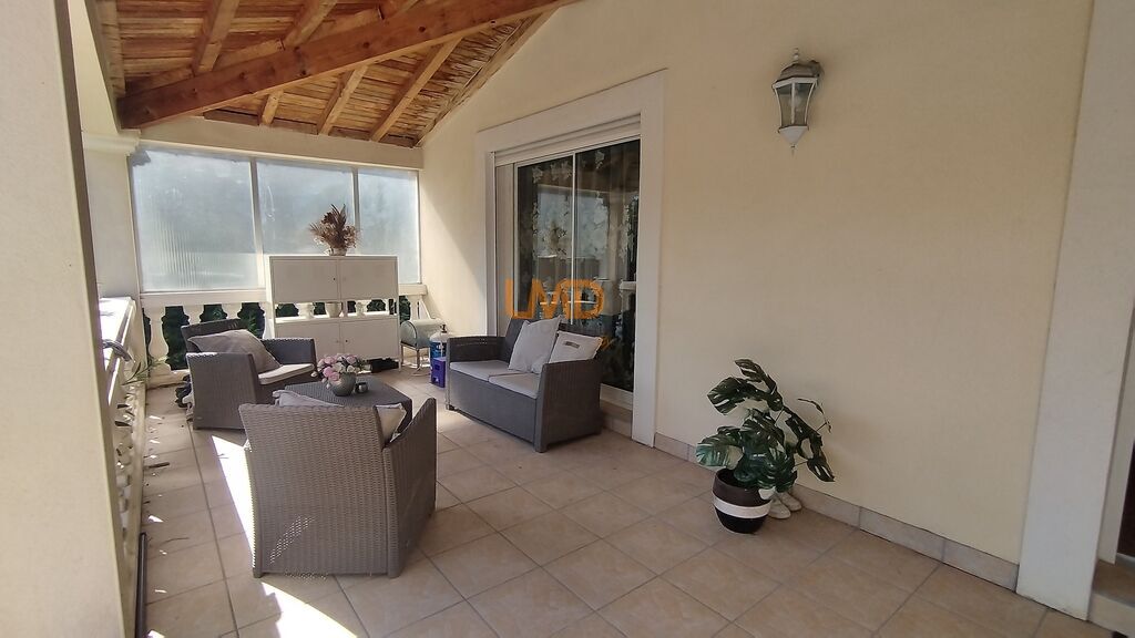 Photo 14 : Maison plain pied avec studio attenant, grand garage