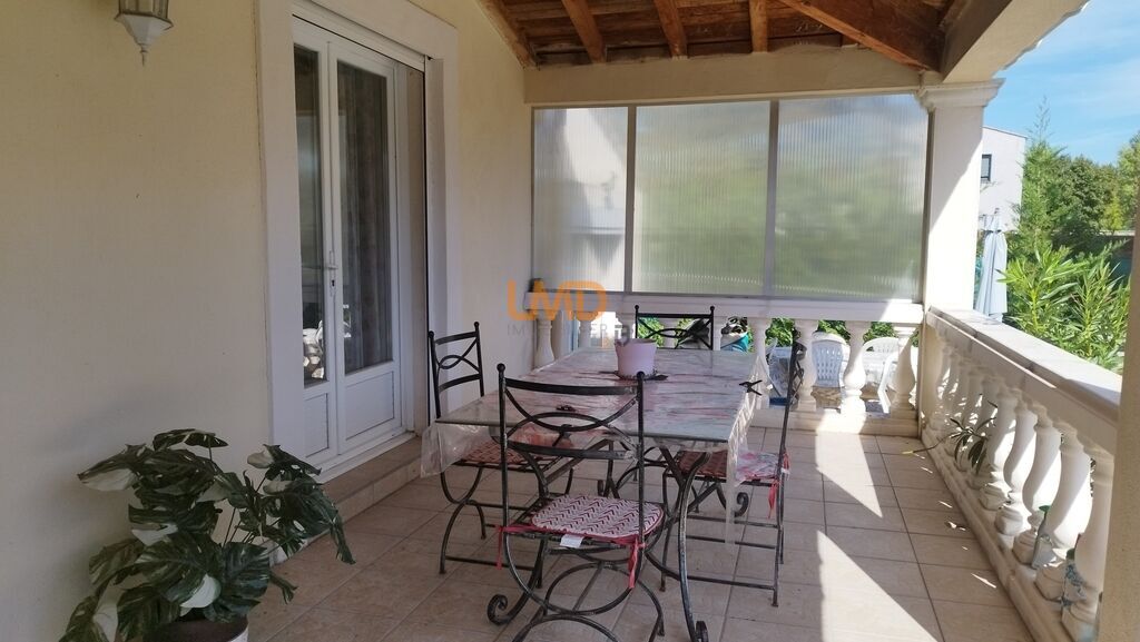 Photo 7 : Maison plain pied avec studio attenant, grand garage