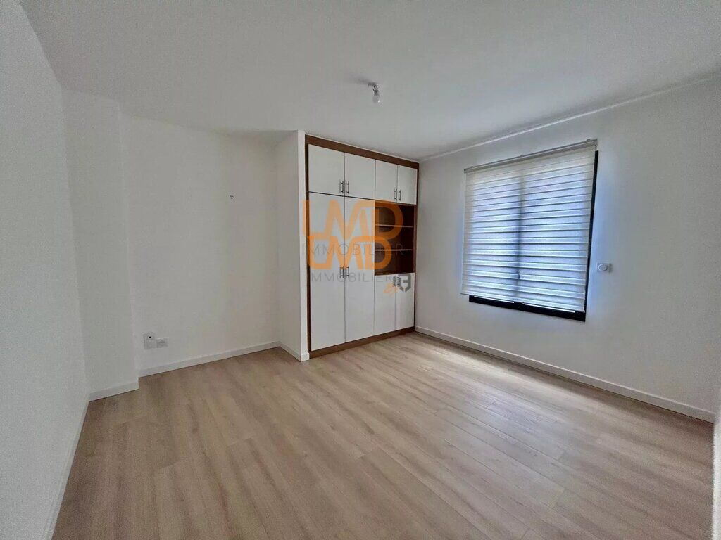 Photo 22 : Maison , Quartier Revolution, Terrasse, Calme, Lumineux