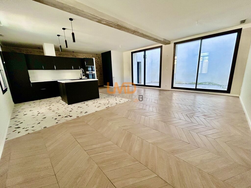 Photo 24 : Maison , Quartier Revolution, Terrasse, Calme, Lumineux