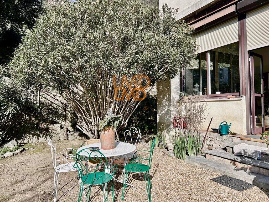 Photo 15 : Maison + Terrasse + Lumineux + Calme + Piscine + Jardin