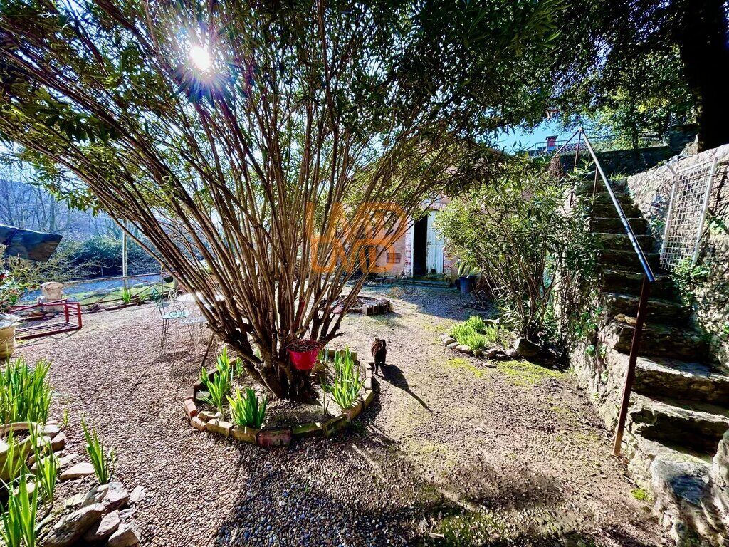 Photo 3 : Maison + Terrasse + Lumineux + Calme + Piscine + Jardin