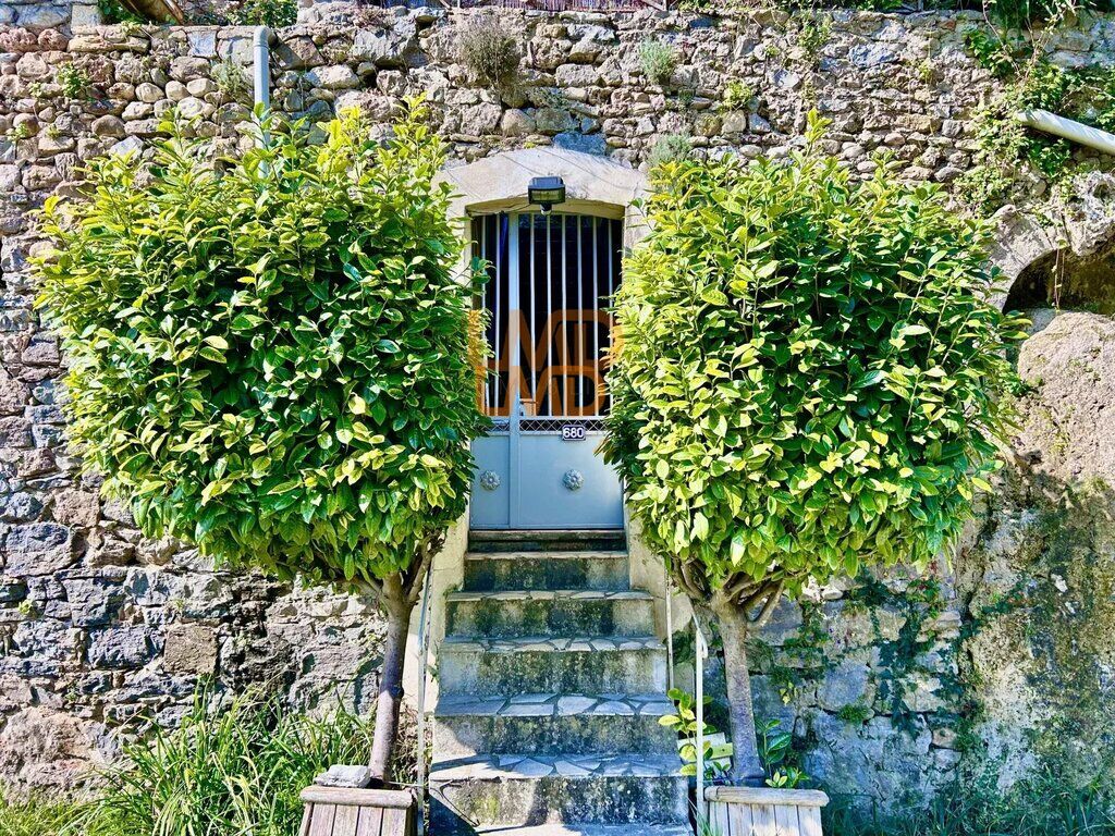 Photo 7 : Maison + Terrasse + Lumineux + Calme + Piscine + Jardin