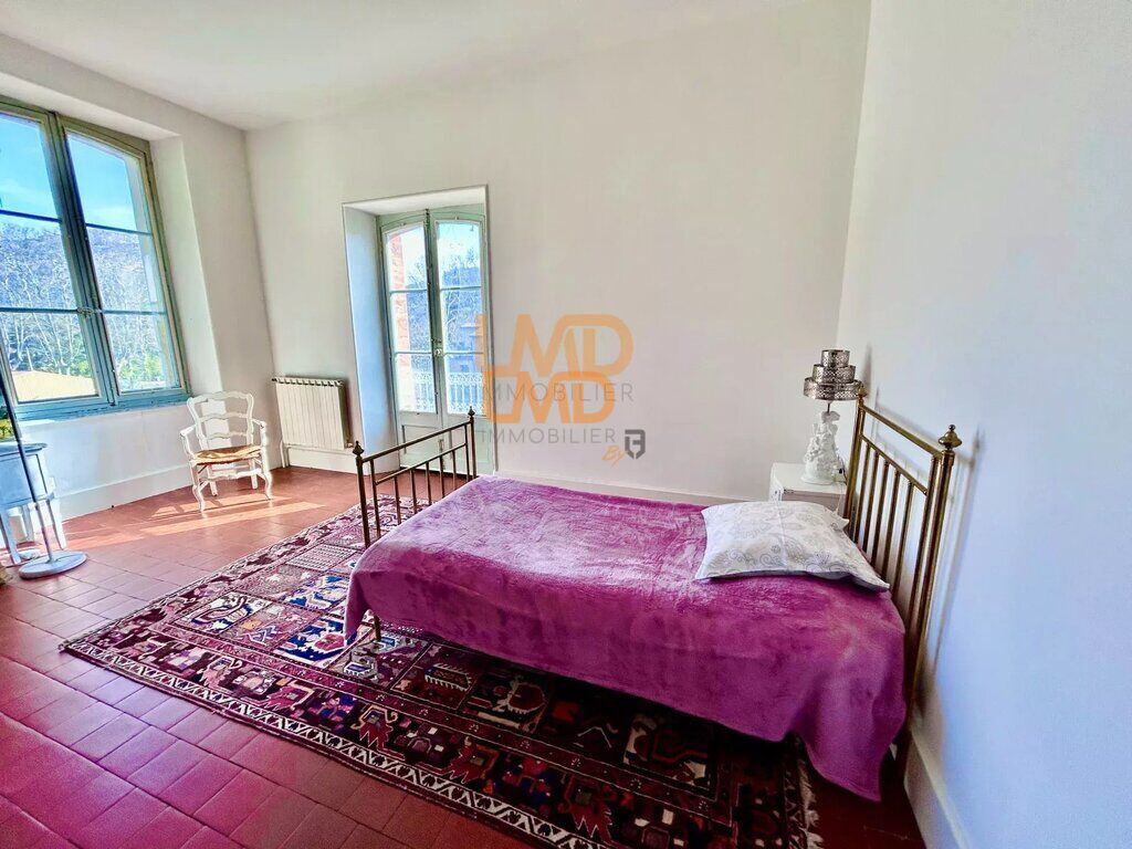 Photo 9 : Maison + Terrasse + Lumineux + Calme + Piscine + Jardin