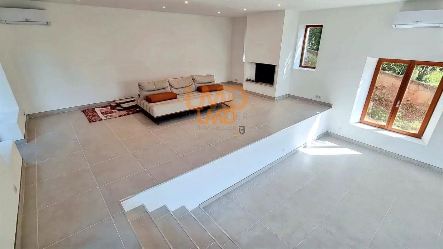 Photo 13 : vue dégagée - exposition sud - proche des commodités - climatisa