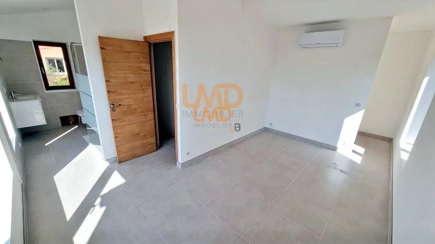 Photo 14 : vue dégagée - exposition sud - proche des commodités - climatisa