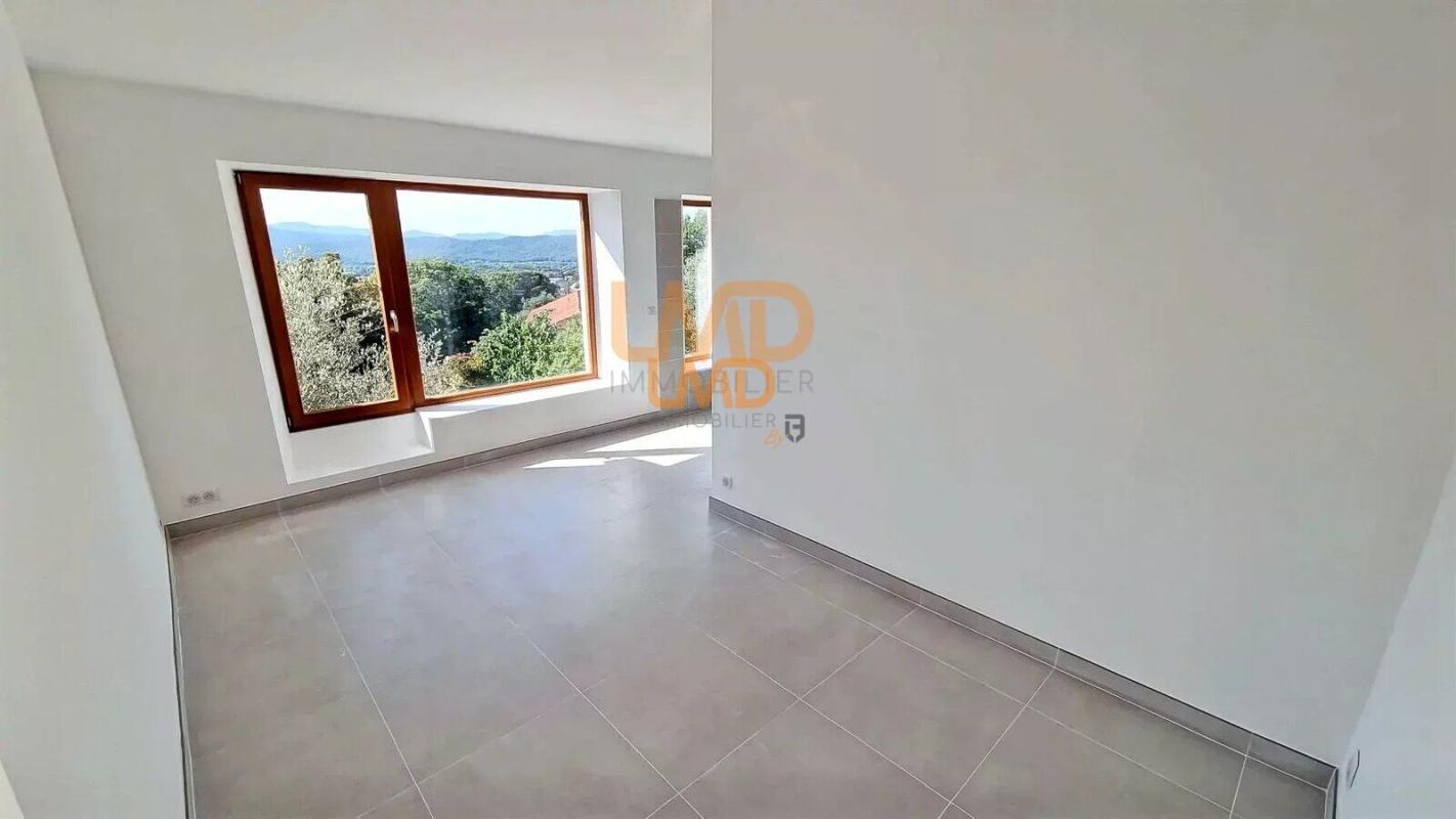 Photo 15 : vue dégagée - exposition sud - proche des commodités - climatisa