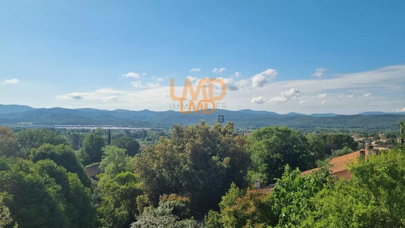 Photo 5 : vue dégagée - exposition sud - proche des commodités - climatisa