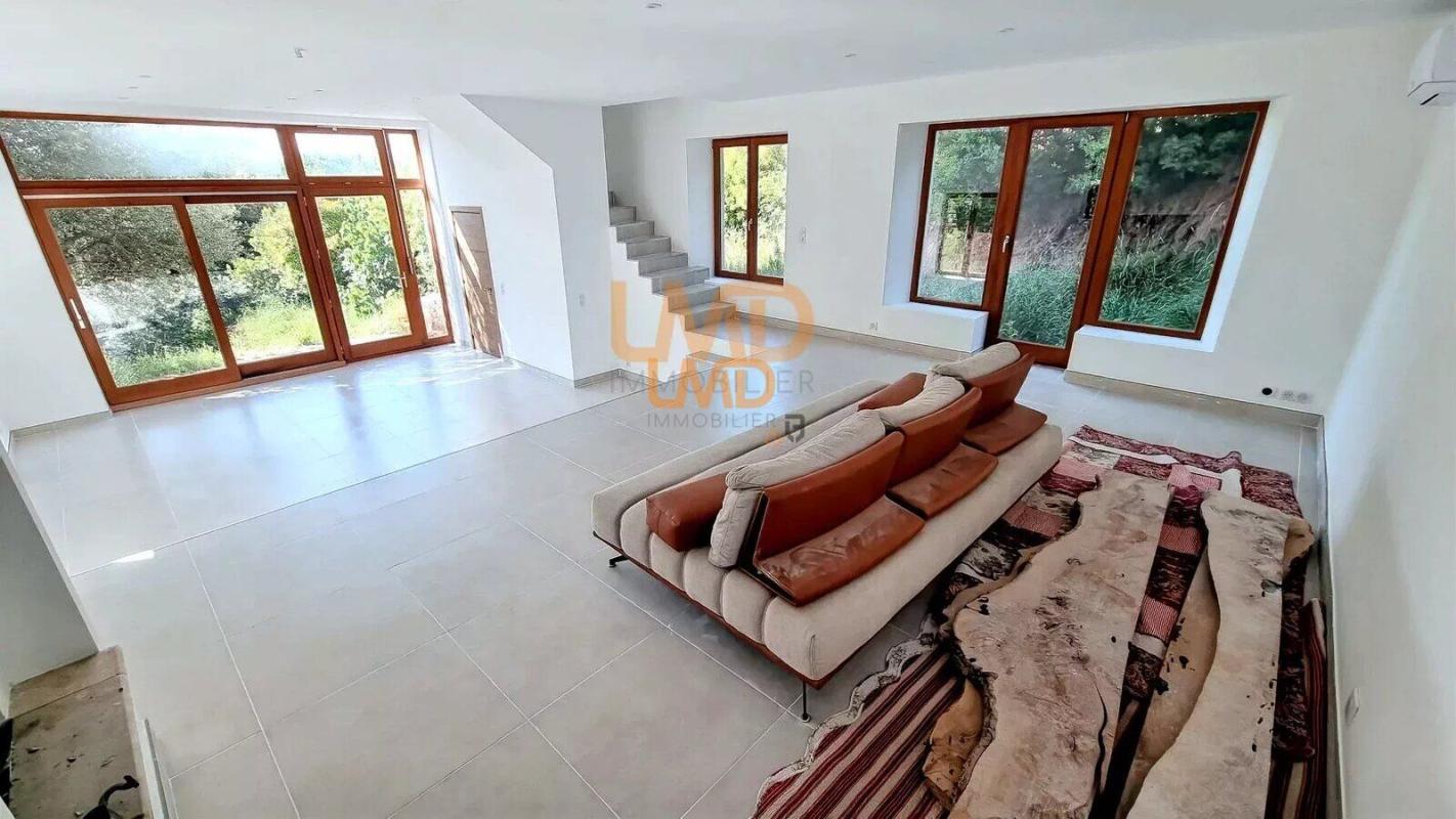 Photo 8 : vue dégagée - exposition sud - proche des commodités - climatisa