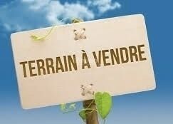 Photo 1 : Terrain à bâtir avec arrivée d'eau