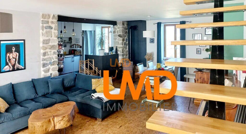 Photo 1 : Maison avec belle vue et grand potentiel – Centre-ville d’Aubena